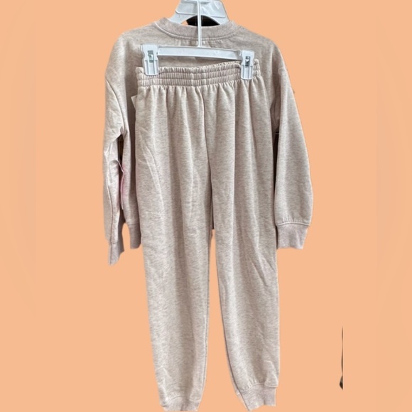 Btween 2Pc Jogging Suit Girls Size 7 Ivory Floral Crochet, Bonus Hair Clip NEW! - Picture 2 of 8